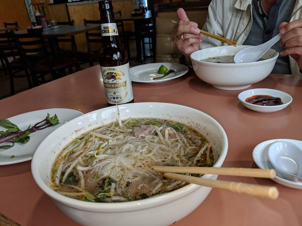 Pho Saigon | restaurant | 890 Main St, Sanford, ME 04073, USA | 2078501020 OR +1 207-850-1020