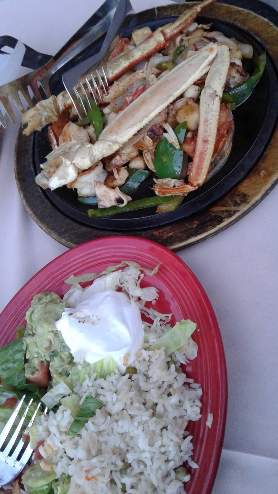 Casa Torres Restaurante y Cantina | restaurant | 14117 Hubbard St, Sylmar, CA 91342, USA | 8183620384 OR +1 818-362-0384