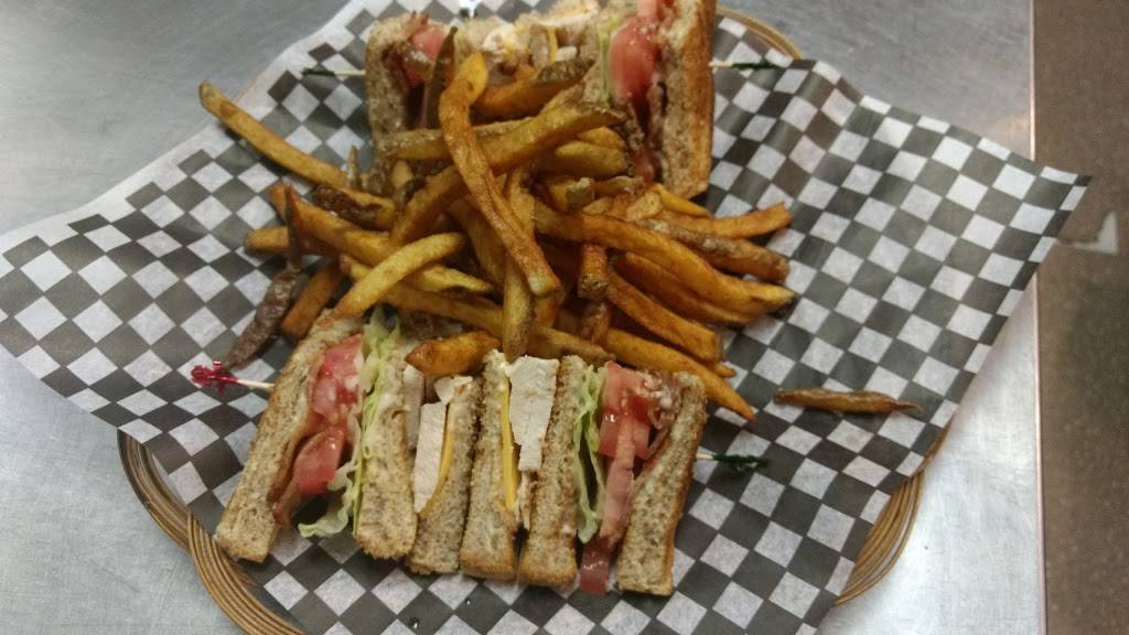 East Side Diner | restaurant | 268 E Main St, Welland, ON L3B 3W9, Canada | 2898208638 OR +1 289-820-8638