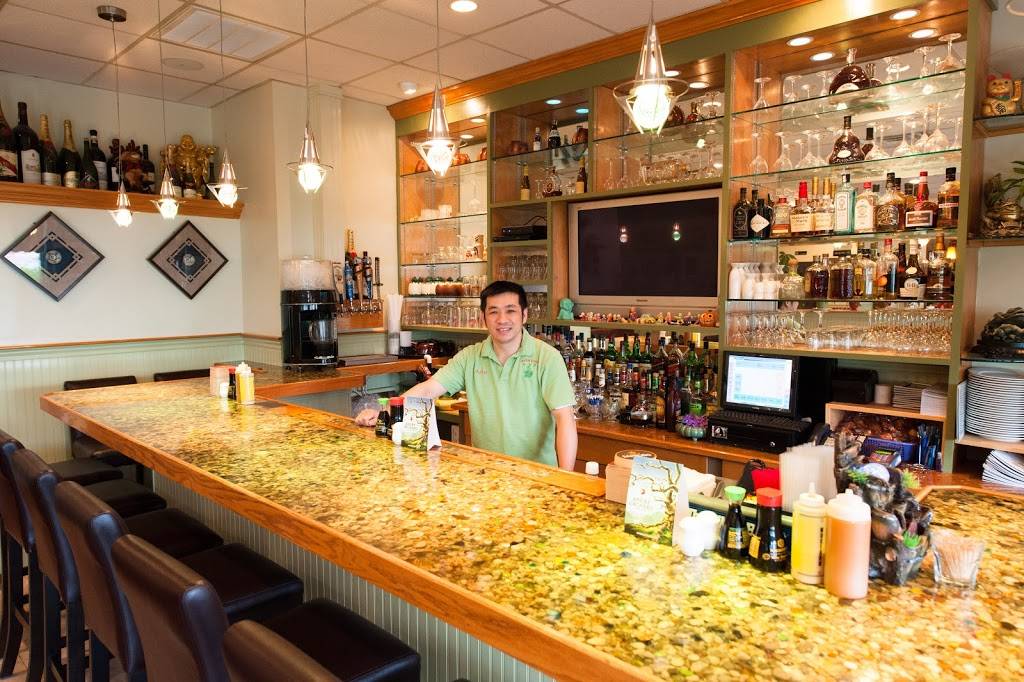 Green Leaves Chinese Restaurant & Lounge | night club | 647 US-1, York, ME 03909, USA | 2073632025 OR +1 207-363-2025