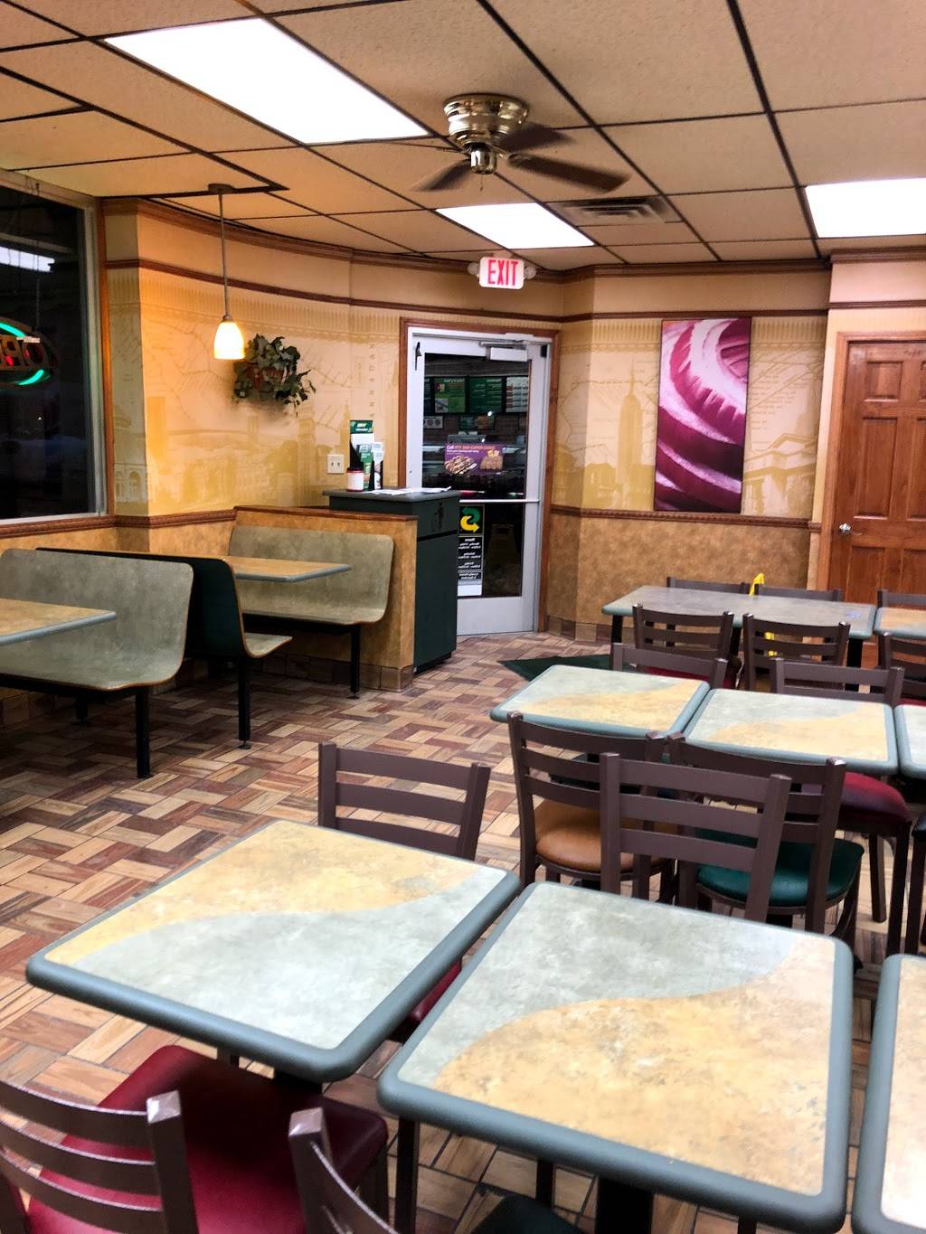 Subway | restaurant | 119 E Lincoln Way, Lisbon, OH 44432, USA | 3304241501 OR +1 330-424-1501