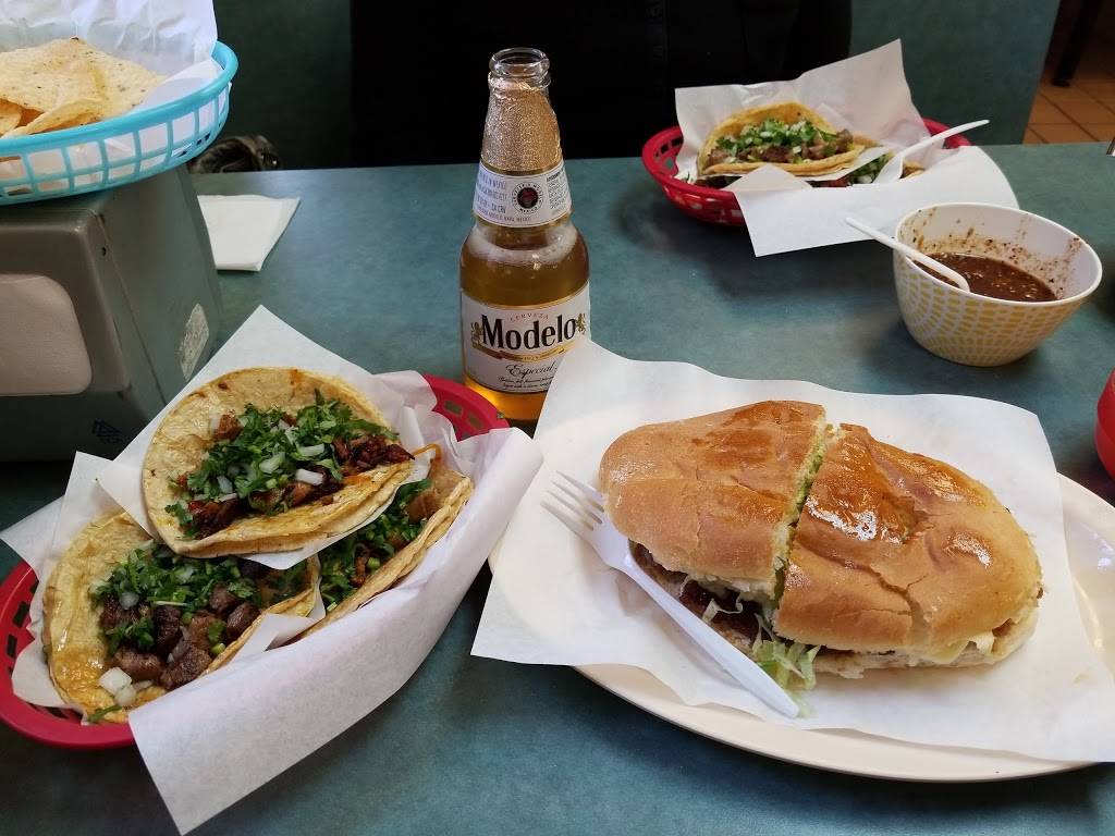 Los Portales | restaurant | 805 E State St, Rockford, IL 61104, USA | 8159619690 OR +1 815-961-9690