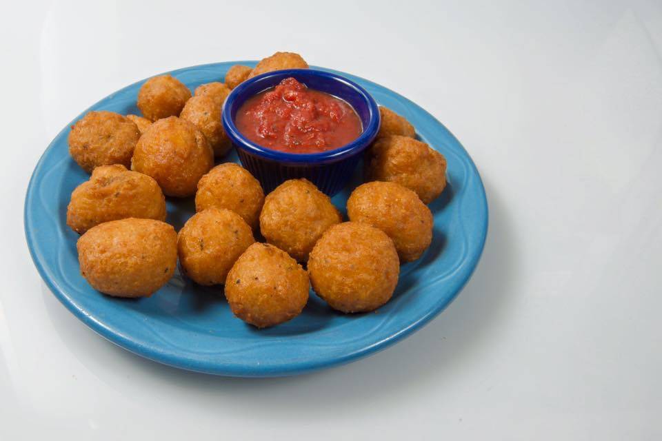 Zenos Italian Grill | restaurant | 938 E 3rd St, Pembroke, NC 28372, USA | 9107759393 OR +1 910-775-9393