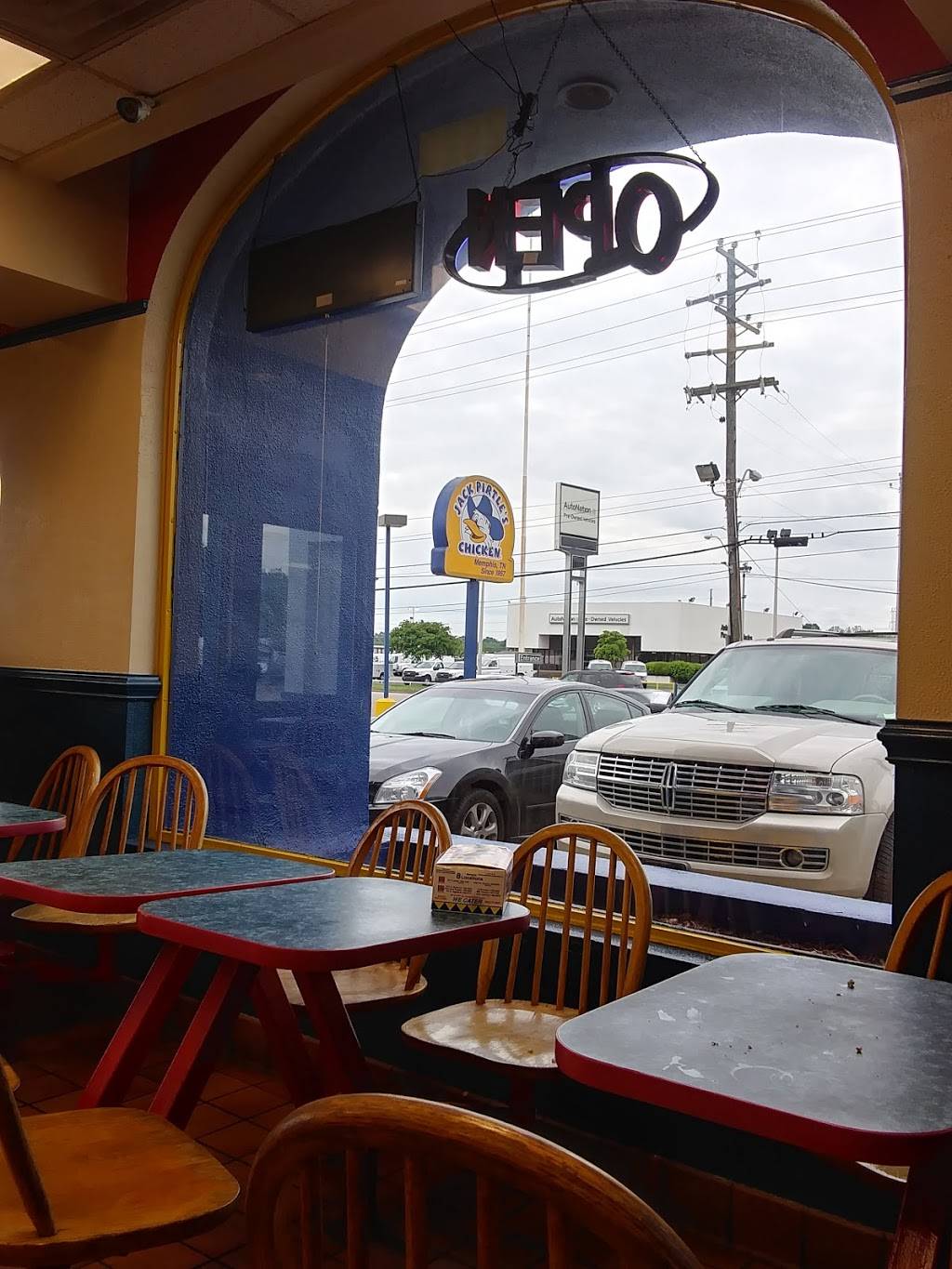 Jack Pirtles Chicken | restaurant | 2520 Mt Moriah Rd, Memphis, TN 38115, USA | 9015650203 OR +1 901-565-0203