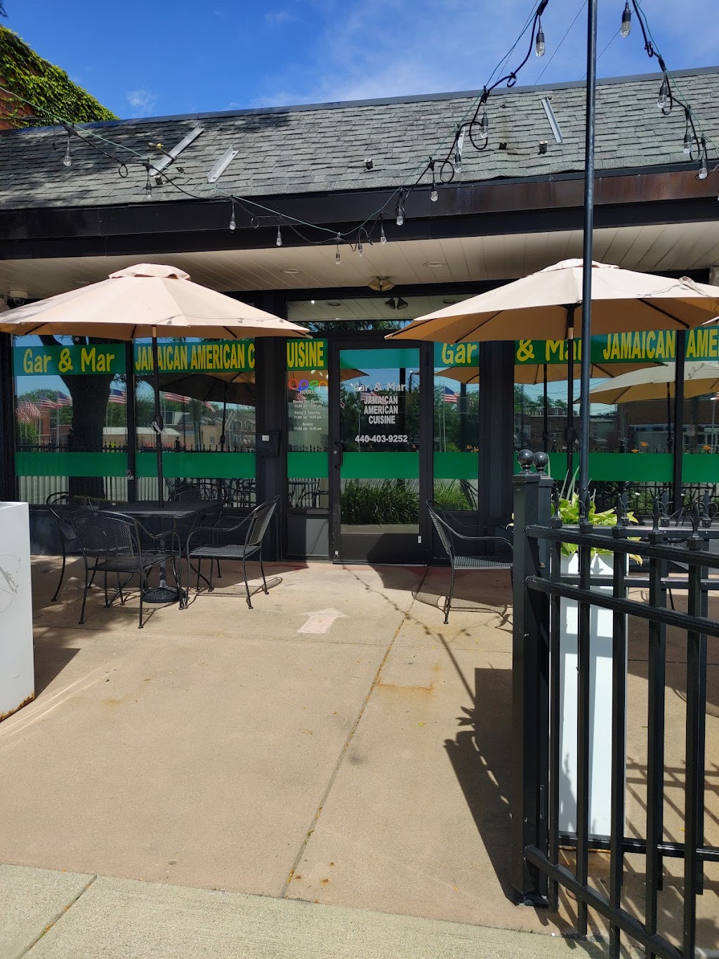 Gar and Mar Jamaican American Cuisine | restaurant | 10 Seminary St, Berea, OH 44017, USA | 4404039252 OR +1 440-403-9252