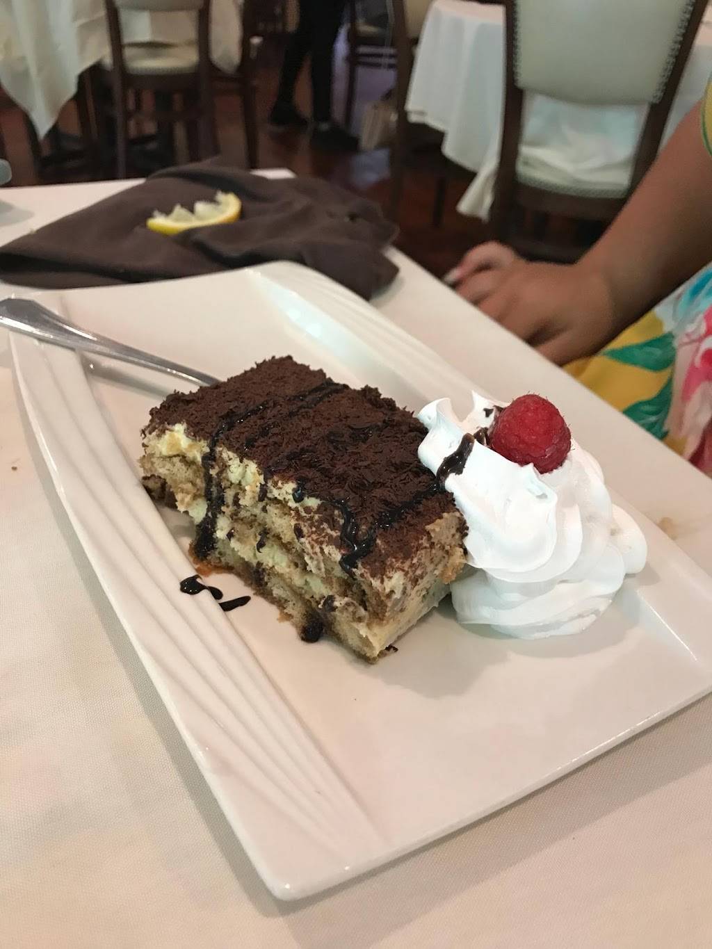 Cafe Fiore | restaurant | 420 E Main St, Branford, CT 06405, USA | 2032084690 OR +1 203-208-4690