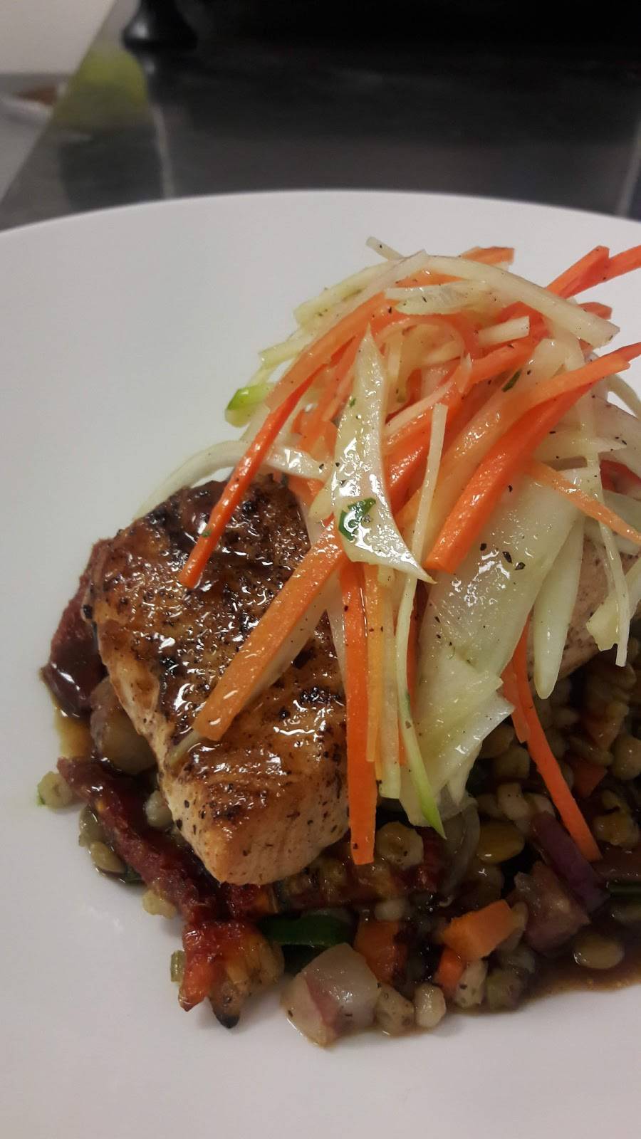 Nice And Easy Restaurant And Bar | restaurant | 415 Oakdale Rd, North York, ON M3N 1W7, Canada | 4167465758 OR +1 416-746-5758