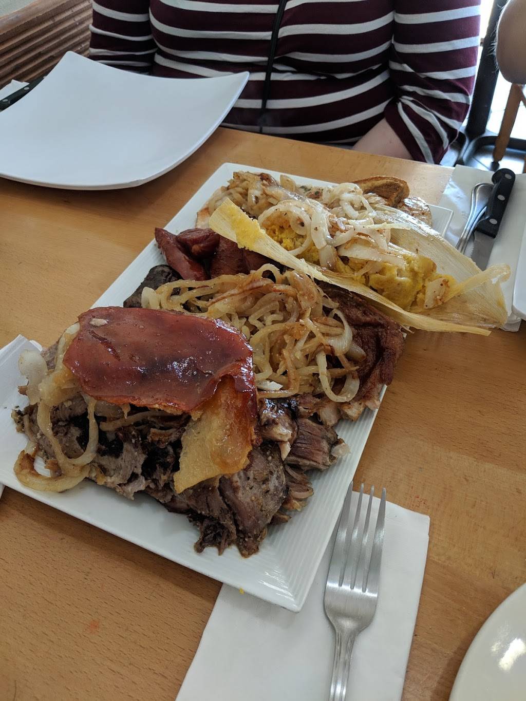 Pedritos Cafe | restaurant | 6941 SW 196th Ave, Southwest Ranches, FL 33332, USA | 9542520495 OR +1 954-252-0495