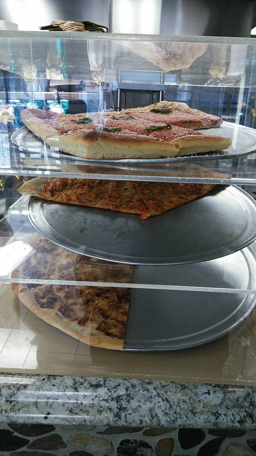 Gennaros Pizza‎ & steak | meal delivery | 1315 Bainbridge St, Philadelphia, PA 19147, USA | 2155450209 OR +1 215-545-0209