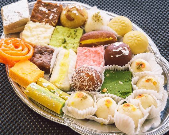 Annapurna Mithai Shoppe | meal takeaway | 1544 Warden Ave, Scarborough, ON M1R 2S8, Canada | 4164490157 OR +1 416-449-0157