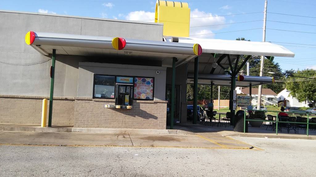 Sonic Drive-In | restaurant | 10414 Page Ave, Overland, MO 63132, USA | 3144281313 OR +1 314-428-1313