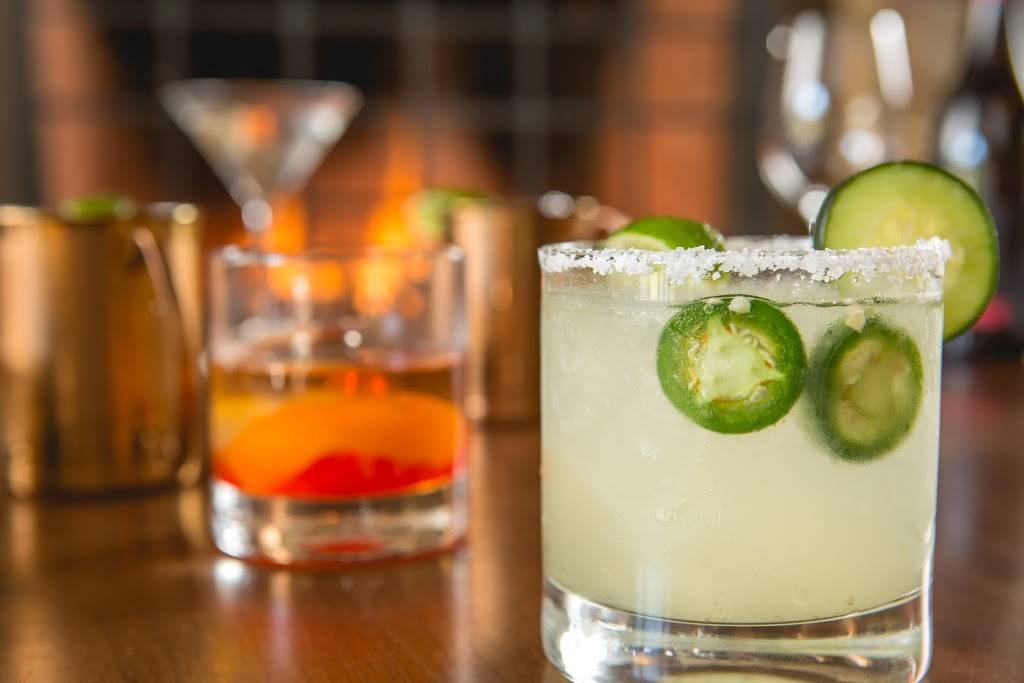 Express Lift Bar | restaurant | 280 Vail Rd, Vail, CO 81657, USA | 9707544590 OR +1 970-754-4590