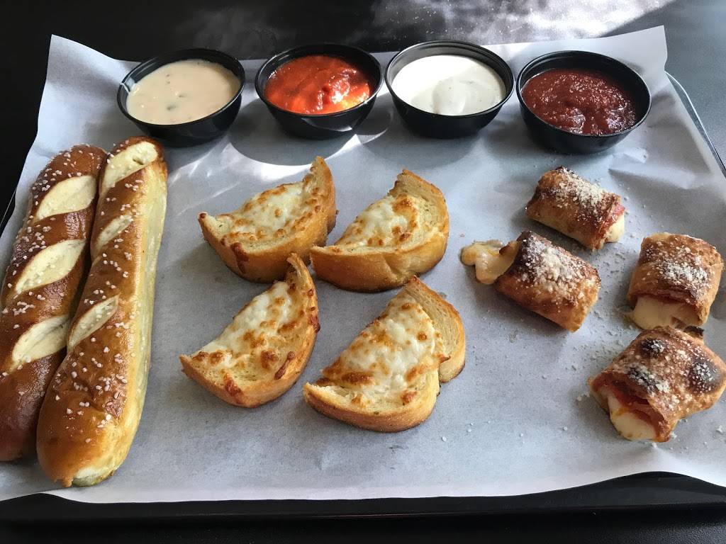 Ziggys Pizza | restaurant | 3700 E Douglas Ave STE 100, Wichita, KS 67208, USA | 3166132529 OR +1 316-613-2529