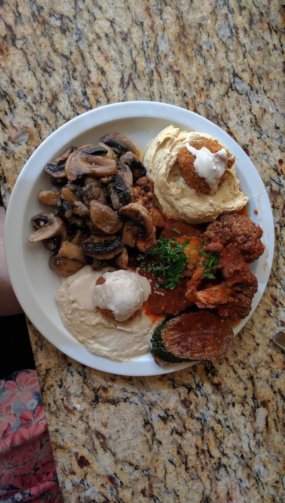 La Luna Express Upper James | restaurant | 1051 Upper James St, Hamilton, ON L9C 3A6, Canada | 9055387565 OR +1 905-538-7565