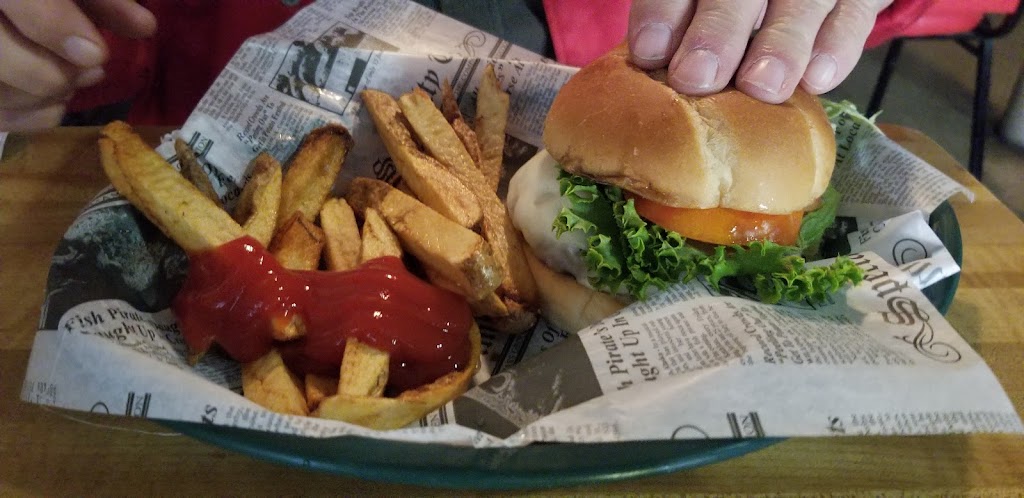 Loose Brick Bar | restaurant | 111 W Chestnut St, Shelbina, MO 63468, USA | 5735880182 OR +1 573-588-0182