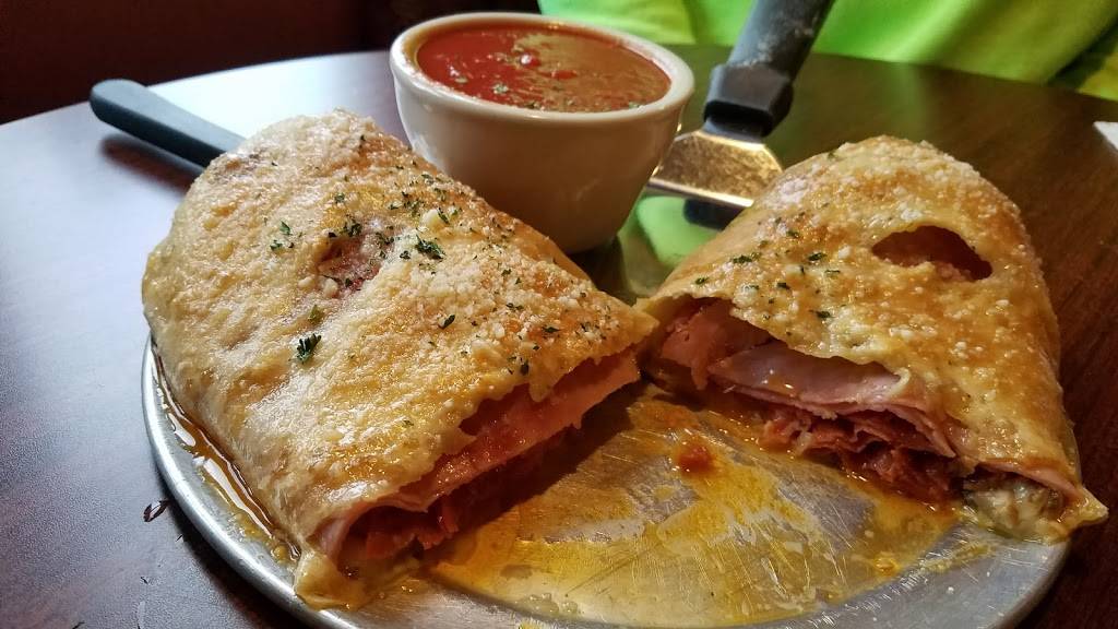 Papa Vs Pizzeria | restaurant | 12 N Main St, Mansfield, PA 16933, USA | 5706622651 OR +1 570-662-2651