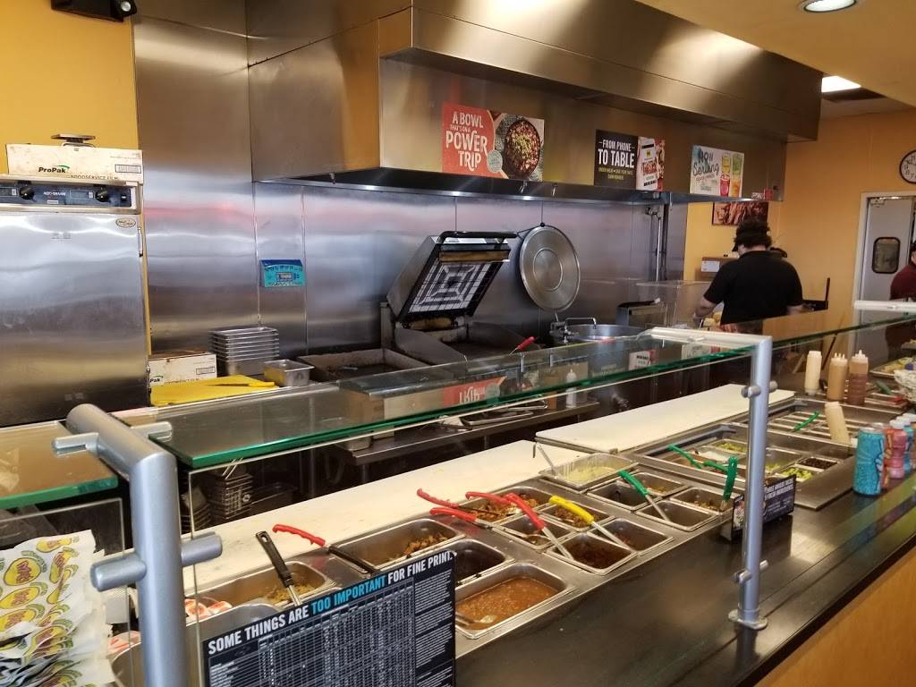 Moes Southwest Grill | restaurant | 2217 Augusta Rd, West Columbia, SC 29169, USA | 8039390663 OR +1 803-939-0663