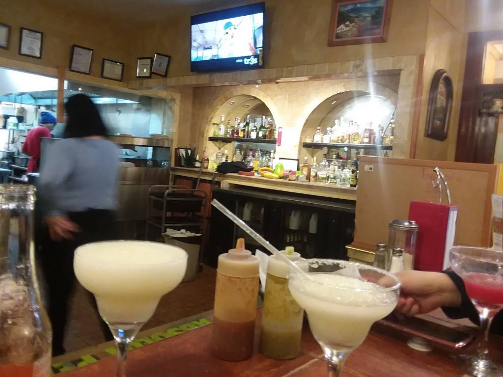 Hacienda San Jose | restaurant | 3035 N Rockton Ave, Rockford, IL 61103, USA | 8159652280 OR +1 815-965-2280