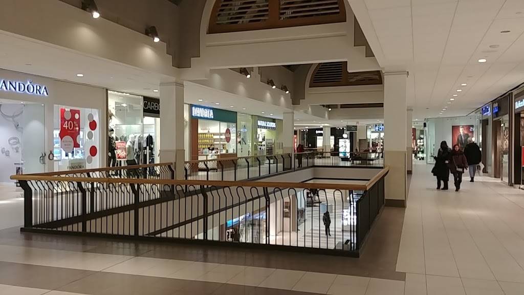 Promenade | shopping mall | 1 Promenade Cir, Thornhill, ON L4J 4P8, Canada | 9057640020 OR +1 905-764-0020