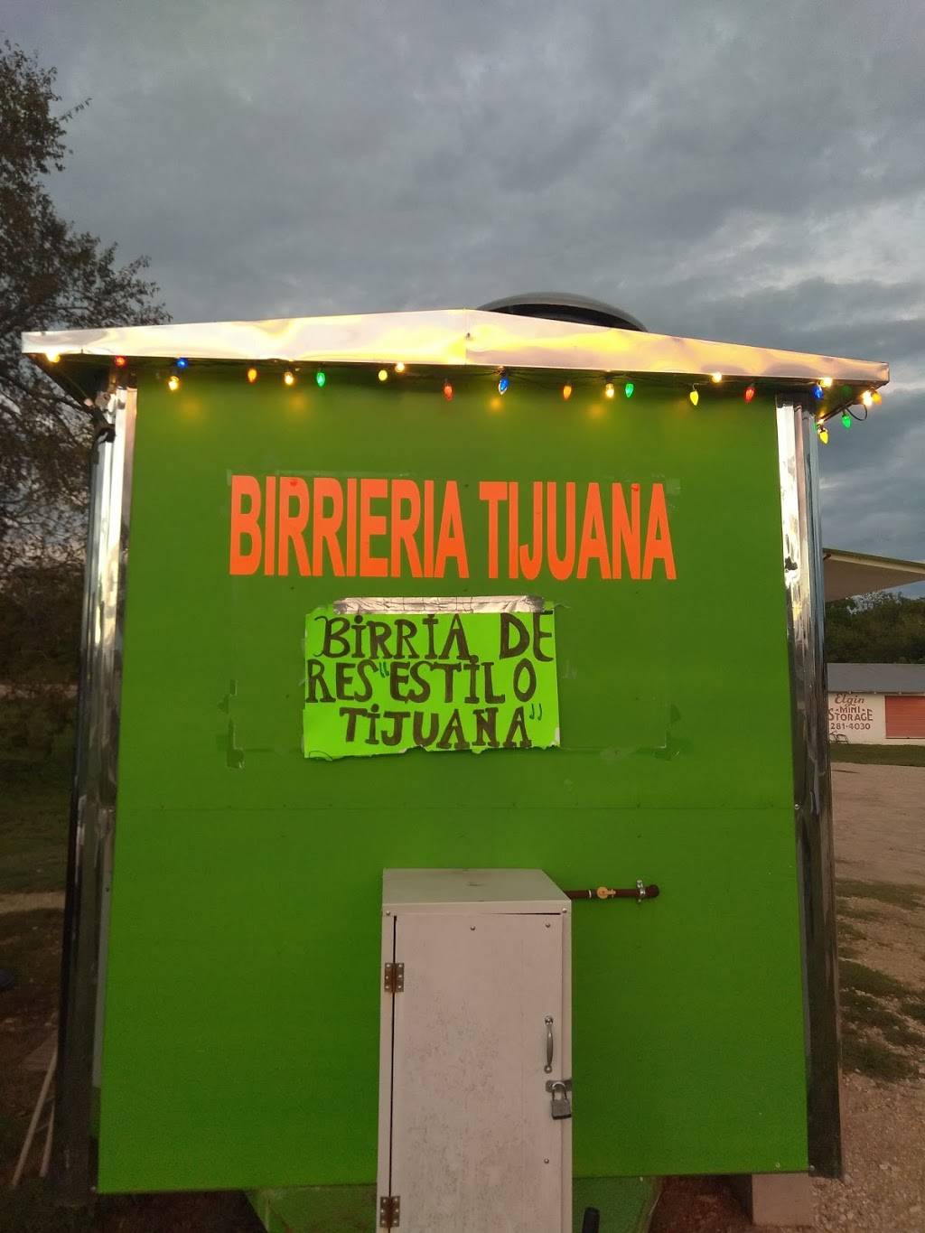 Birrieria Tijuana | restaurant | 101 S Main St, Elgin, TX 78621, USA | 5124124121 OR +1 512-412-4121