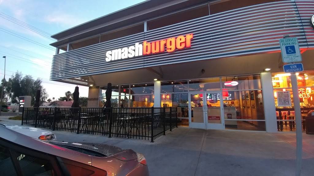 Smashburger | restaurant | 2010 E Elliot Rd Suite 909, Tempe, AZ 85283, USA | 4804203635 OR +1 480-420-3635