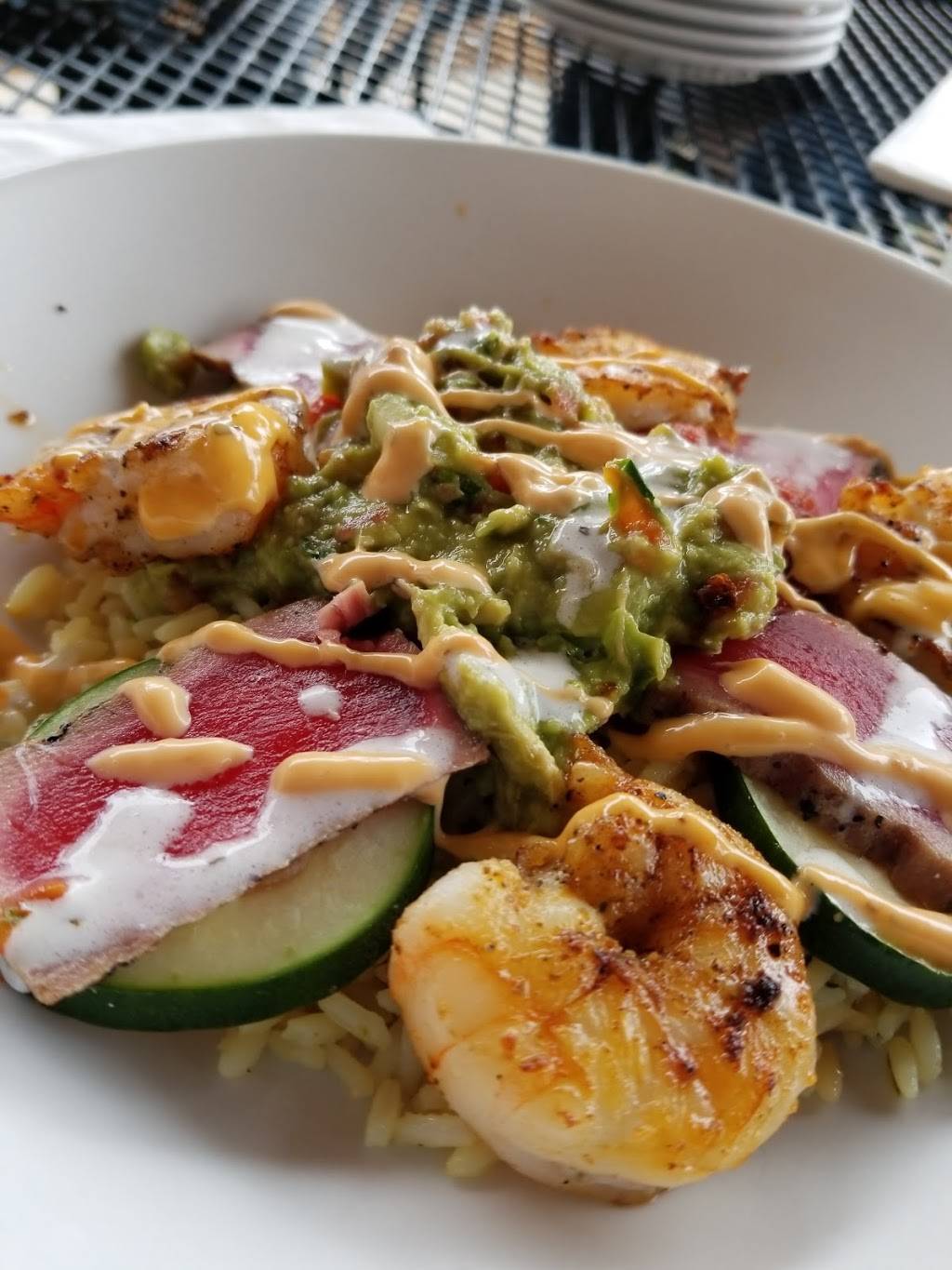 Red Dog Grill | restaurant | 411 Great Loop E Dr, Ottawa, IL 61350, USA | 8154344406 OR +1 815-434-4406