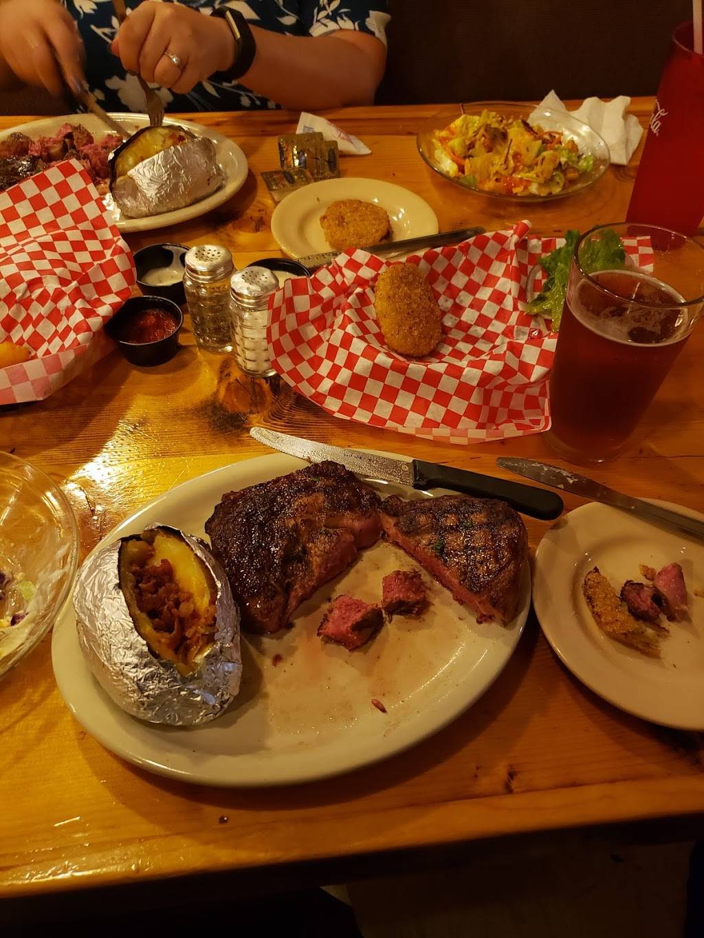 Bookers Bar and Grill | restaurant | 109 N Main St, Kirklin, IN 46050, USA | 7652795133 OR +1 765-279-5133