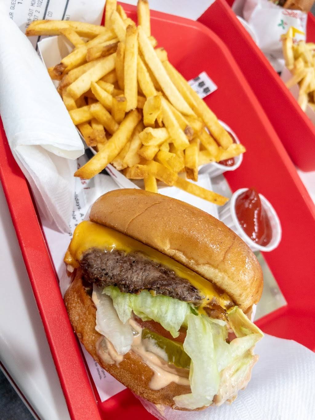 In-N-Out Burger | restaurant | 5500 Market Place Drive, Monterey Park, CA 90640, USA | 8007861000 OR +1 800-786-1000