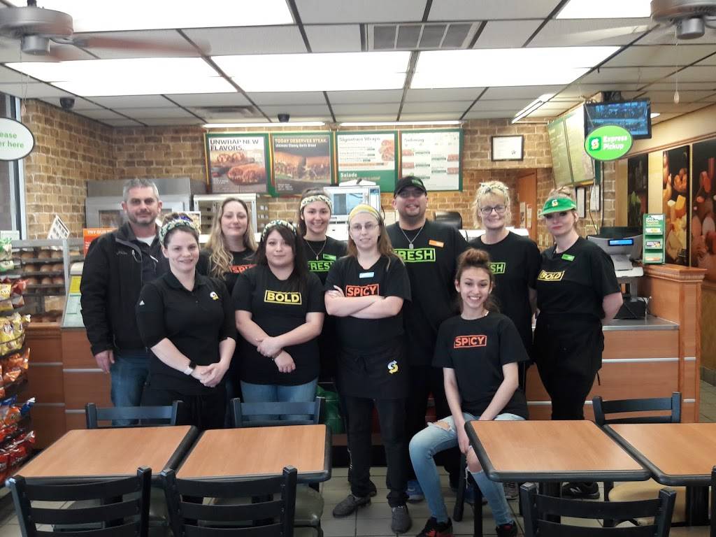 Subway | meal takeaway | 7201 S Broadway, Haysville, KS 67060, USA | 3165227669 OR +1 316-522-7669