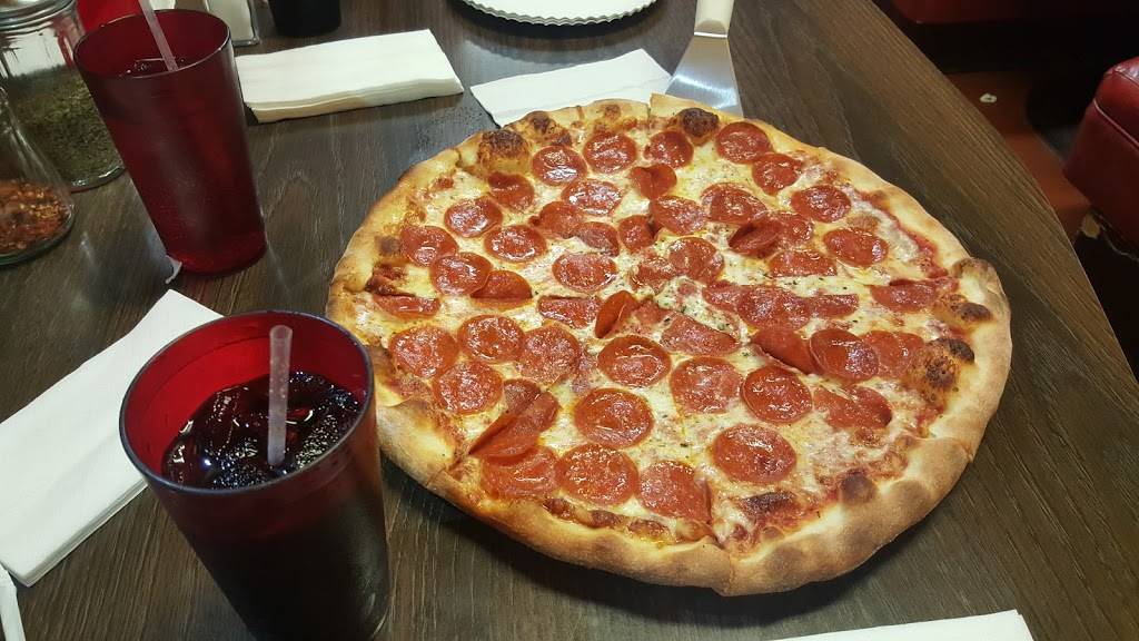 Stefanos Two Guys From Italy | restaurant | 6705 Hollywood Blvd, Los Angeles, CA 90028, USA | 3234630715 OR +1 323-463-0715