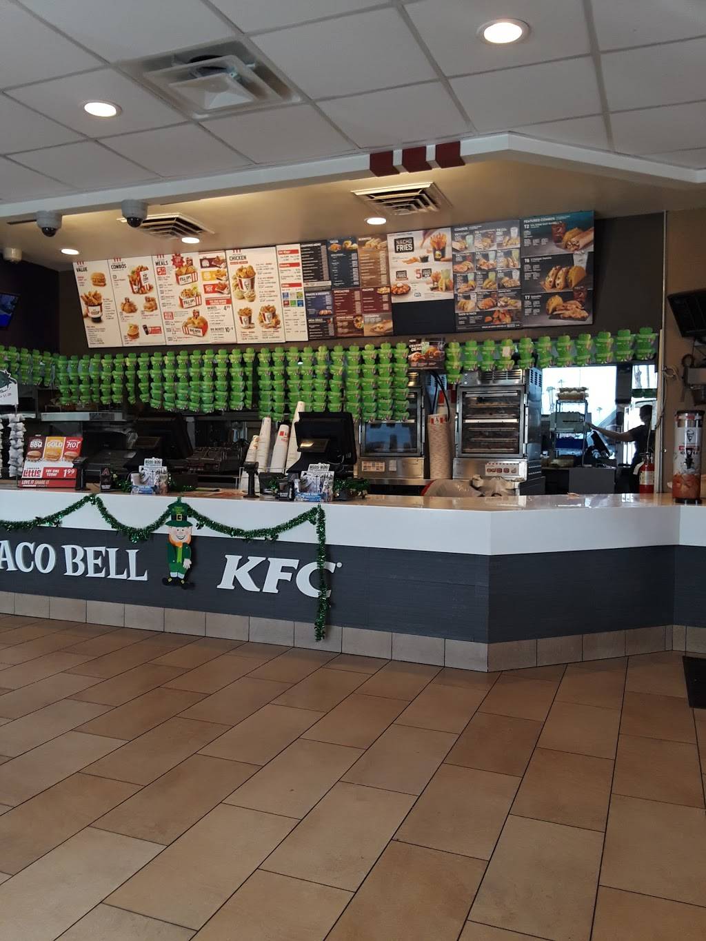Taco Bell | meal takeaway | 10661 Grand Ave, Sun City, AZ 85351, USA | 6235835436 OR +1 623-583-5436