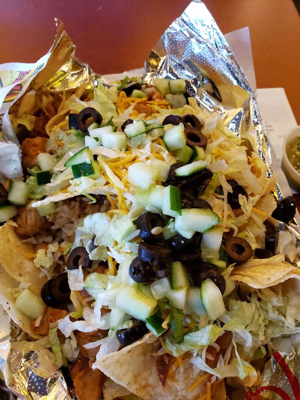 Kickin Chicken | restaurant | 9800 Dorchester Rd, Summerville, SC 29485, USA | 8432253535 OR +1 843-225-3535