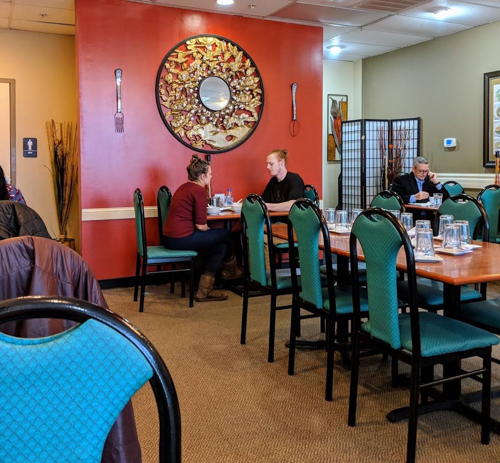 Thai Chef Restaurant | restaurant | 1971 E Beltline Ave NE # 119, Grand Rapids, MI 49525, USA | 6165700032 OR +1 616-570-0032