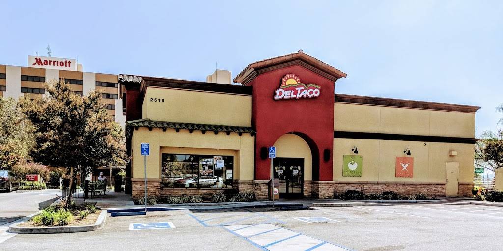 Del Taco | meal takeaway | 2515 N Hollywood Way, Burbank, CA 91505, USA | 8185650534 OR +1 818-565-0534