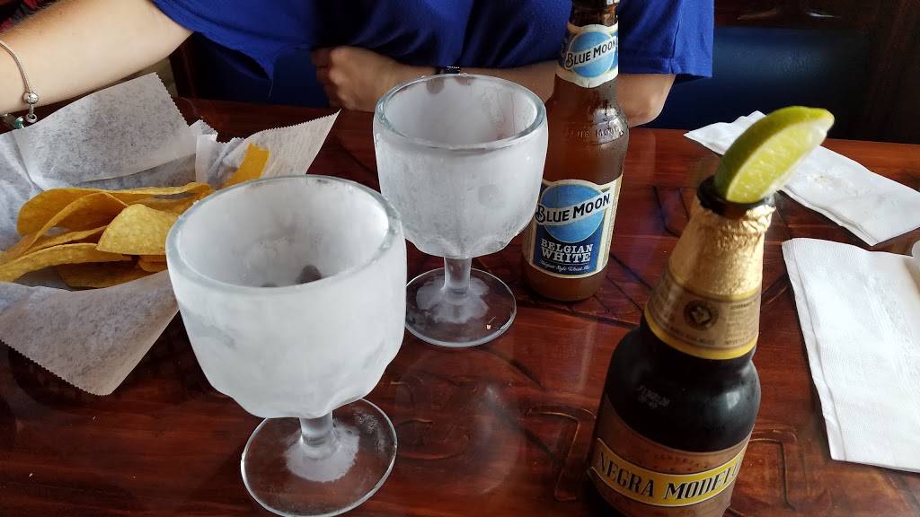 Casa Del Rio | restaurant | 839 High St, Wadsworth, OH 44281, USA | 3303354001 OR +1 330-335-4001