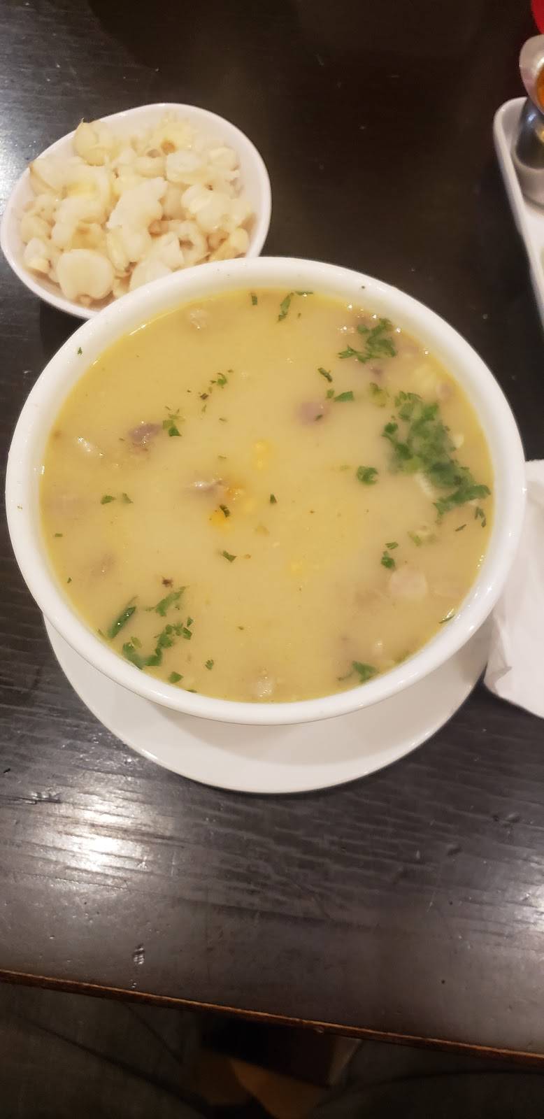 Leticias | restaurant | 40-32 National St, Corona, NY 11368, USA | 7185778180 OR +1 718-577-8180