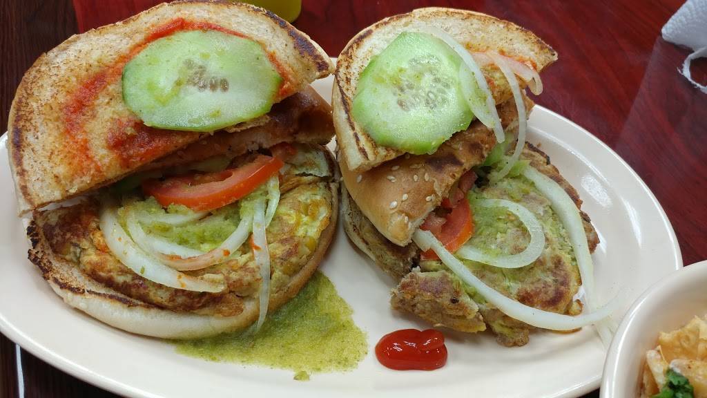 Desi Bun Kabab & Grill | restaurant | 12907 Veterans Memorial Dr, Houston, TX 77014, USA | 8323746970 OR +1 832-374-6970