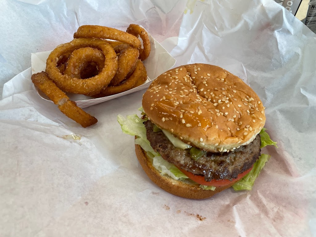 Burger Queen Drive In | restaurant | 109 S F St, Lakeview, OR 97630, USA | 5419473677 OR +1 541-947-3677