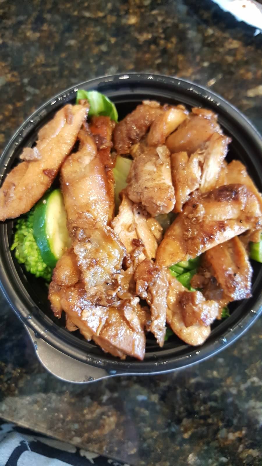 Panda Express | meal takeaway | 640 W El Monte Way, Dinuba, CA 93618, USA | 5595913872 OR +1 559-591-3872