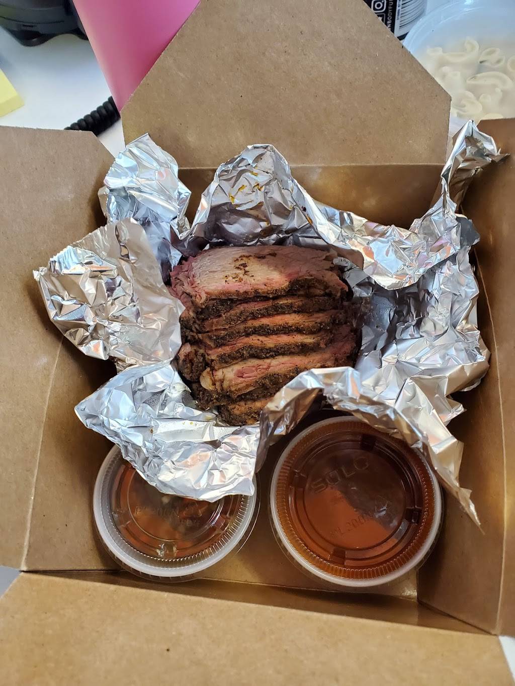 Hound Dog BBQ | restaurant | 1320 SE Water Ave, Portland, OR 97214, USA | 5035932828 OR +1 503-593-2828