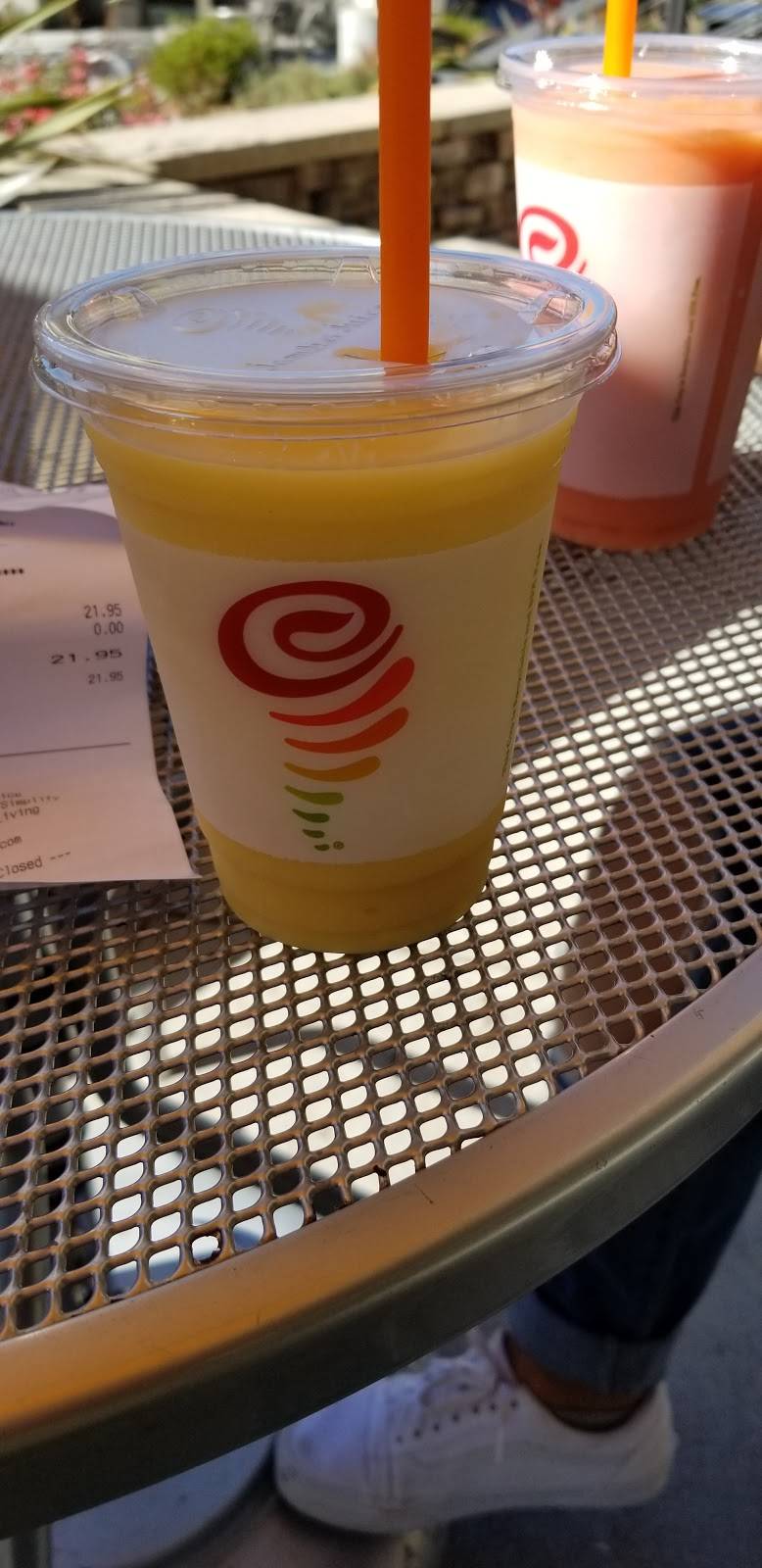 Jamba Juice | restaurant | SHOPPING CENTER, 1982 Pleasant Valley Ave, Oakland, CA 94611, USA | 5106538256 OR +1 510-653-8256