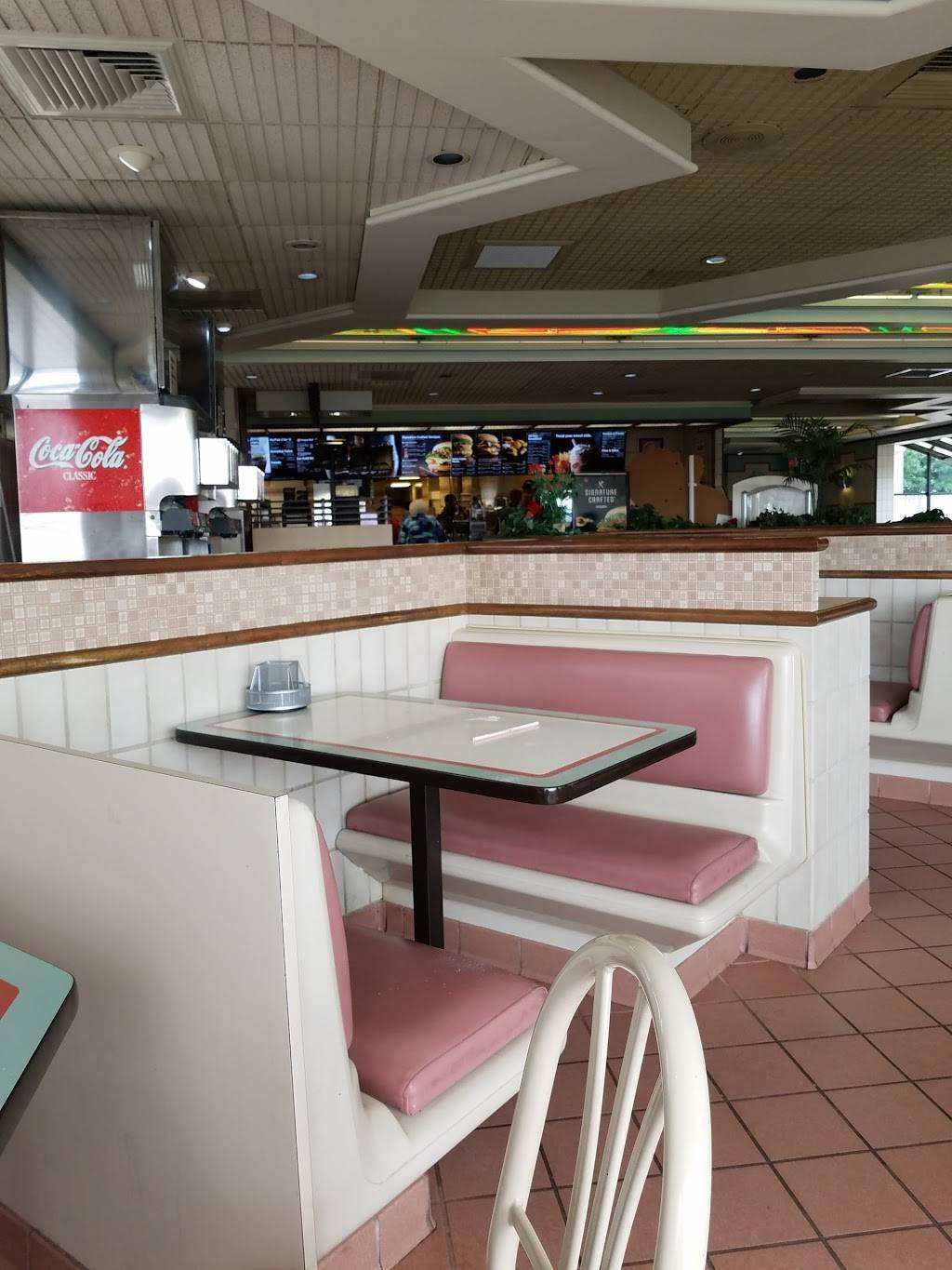 McDonalds | cafe | 2841 Bishop Rd, Willoughby Hills, OH 44092, USA | 4409442224 OR +1 440-944-2224