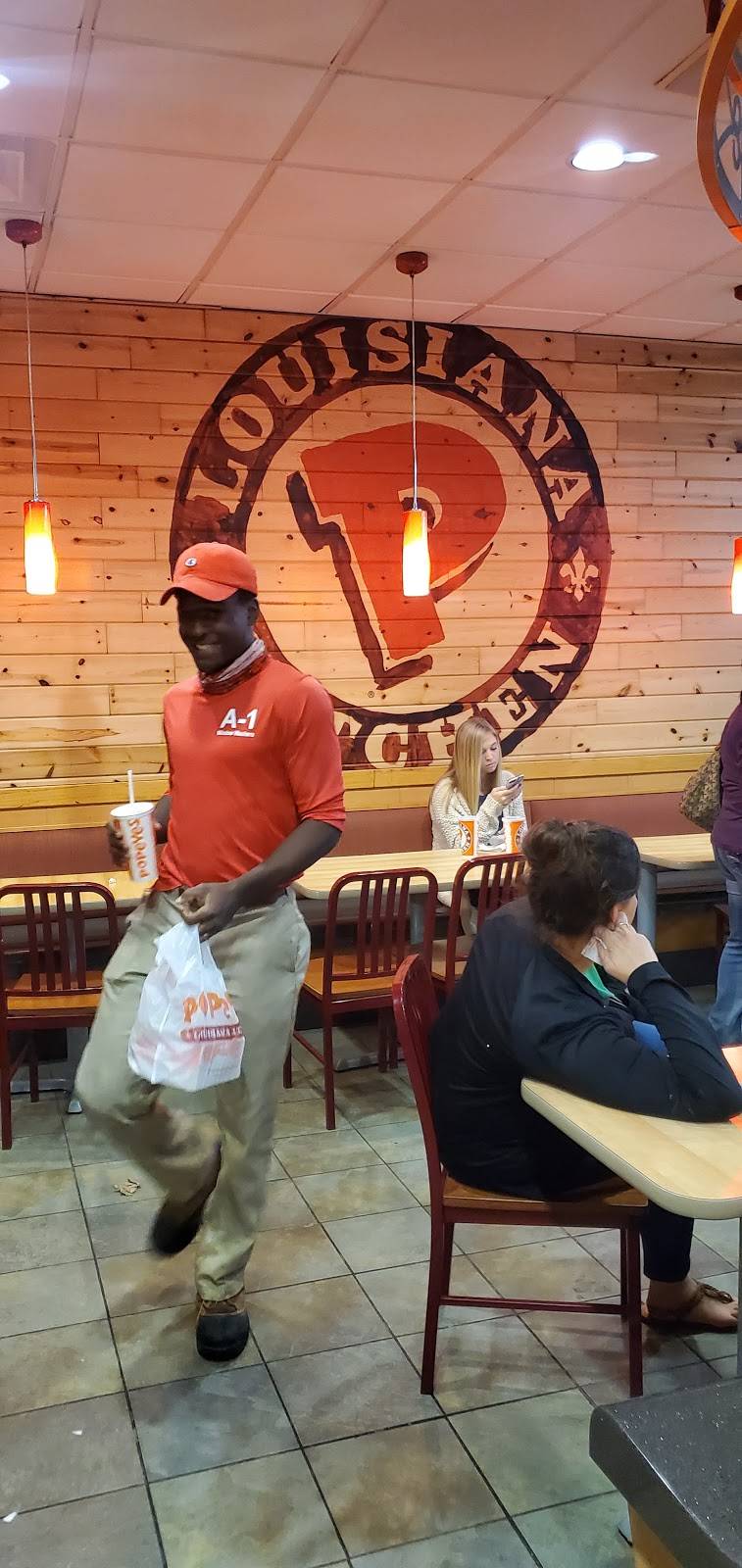 Popeyes Louisiana Kitchen | restaurant | 13210 US-90, Boutte, LA 70039, USA | 9857851377 OR +1 985-785-1377