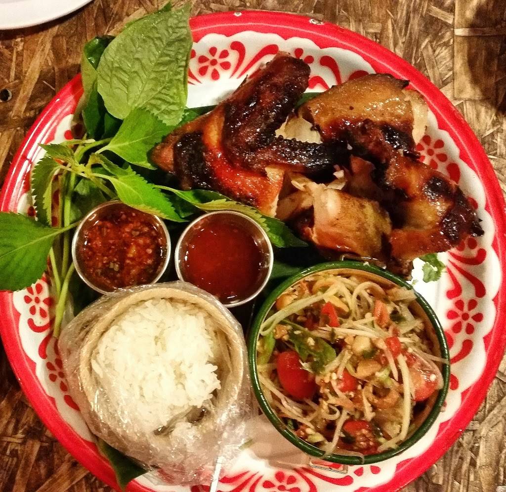 Isaan Classic | restaurant | 2701 Sunset Blvd, Los Angeles, CA 90026, USA | 2134832105 OR +1 213-483-2105