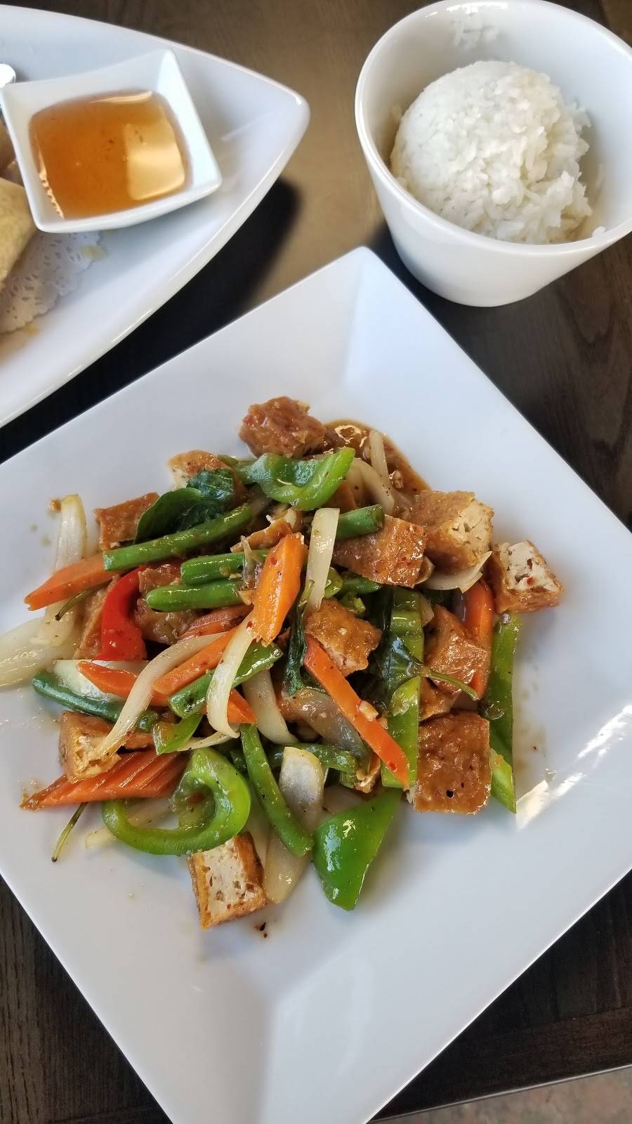 Bai Bua Thai Kitchen | restaurant | 5133 River Rd N, Keizer, OR 97303, USA | 5039907451 OR +1 503-990-7451