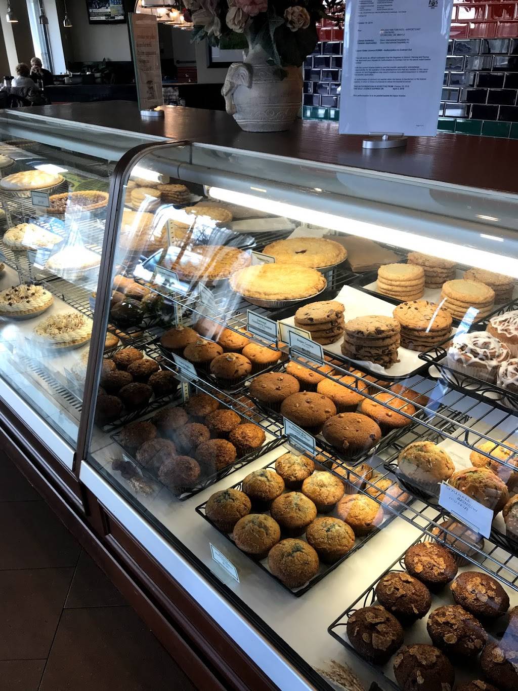 Perkins Family Restaurant | restaurant | 600 Dixon Rd, Etobicoke, ON M9W 1J1, Canada | 4162409741 OR +1 416-240-9741