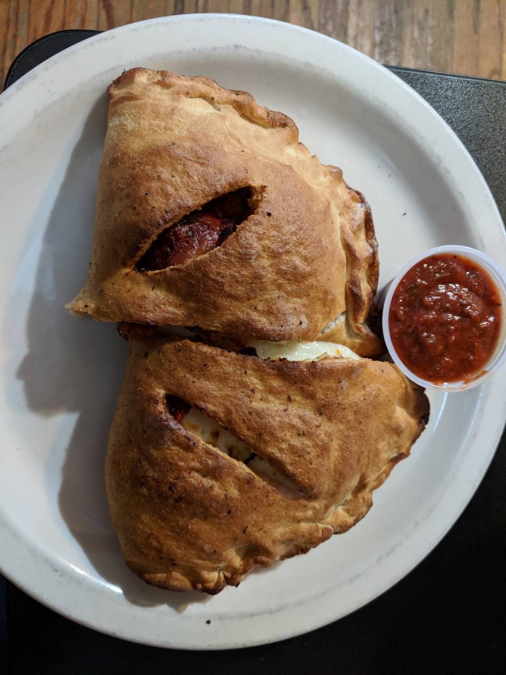 Old School Pizza Tavern | restaurant | 603 W Abram St, Arlington, TX 76010, USA | 6823234441 OR +1 682-323-4441