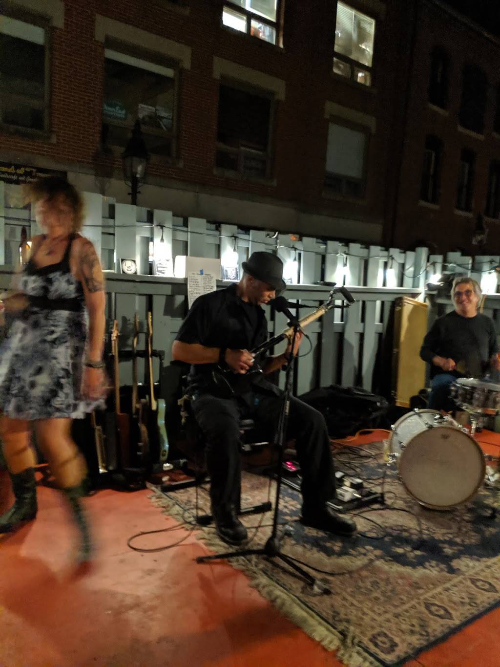 Amigos Mexican Restaurant & Bar | night club | 9 Dana St, Portland, ME 04101, USA | 2077720772 OR +1 207-772-0772