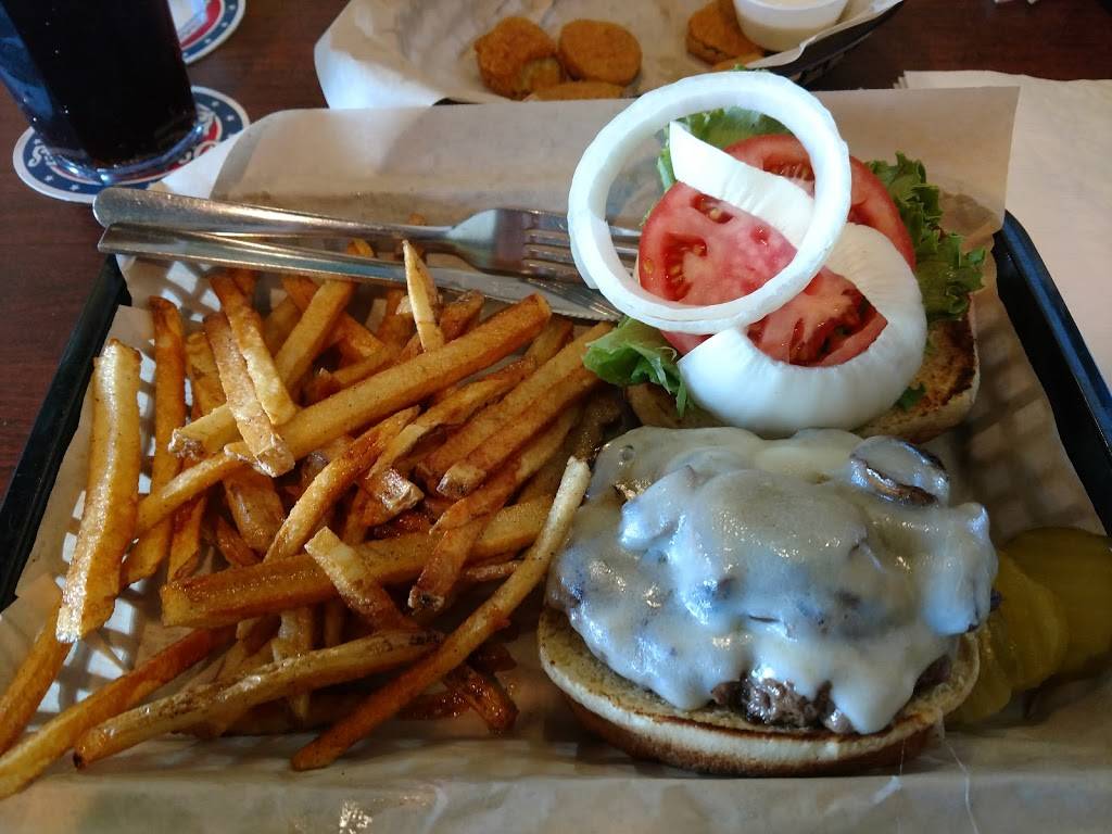 Mr Brews Taphouse | restaurant | 610 Junction Rd #107, Madison, WI 53717, USA | 6088249600 OR +1 608-824-9600