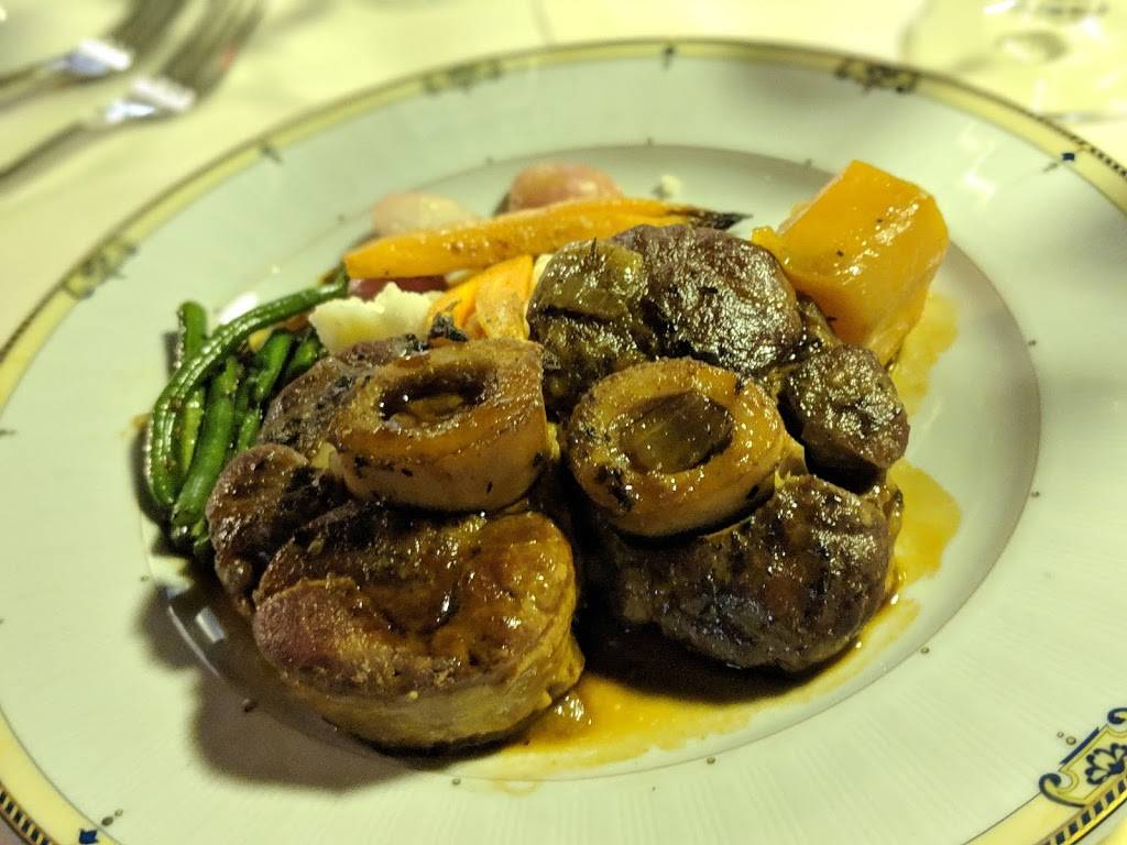 The Hobbit | restaurant | 2932 E Chapman Ave, Orange, CA 92869, USA | 7149971972 OR +1 714-997-1972